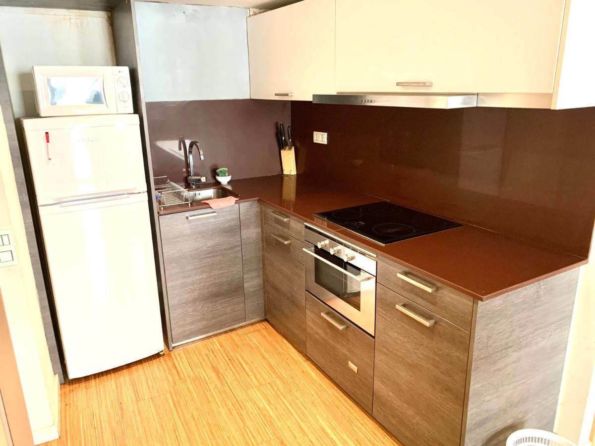 Apartment Next To Ramblas Barcelona Luaran gambar